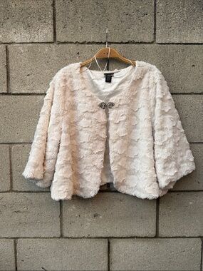 Ivory Faux Fur Cropped Jacket with Decorative Clasp